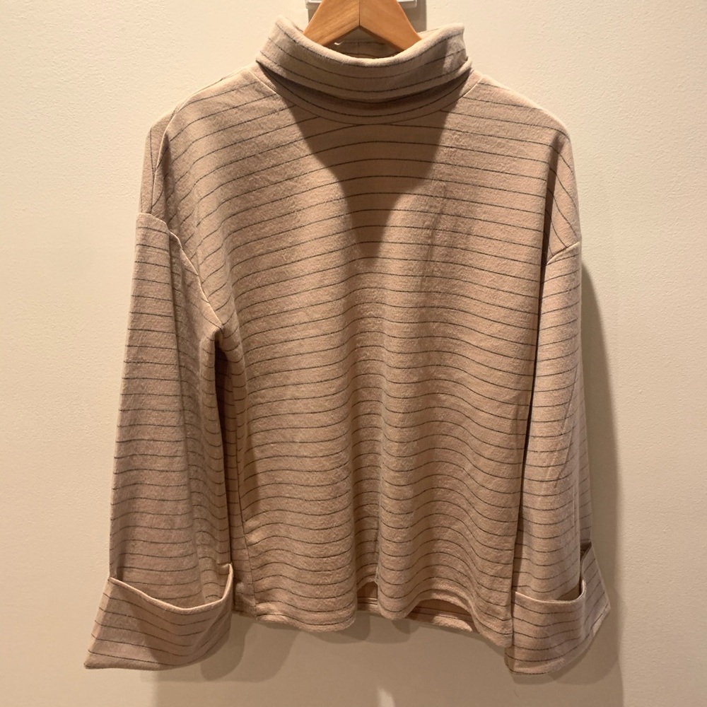 Long sleeve turtle neck